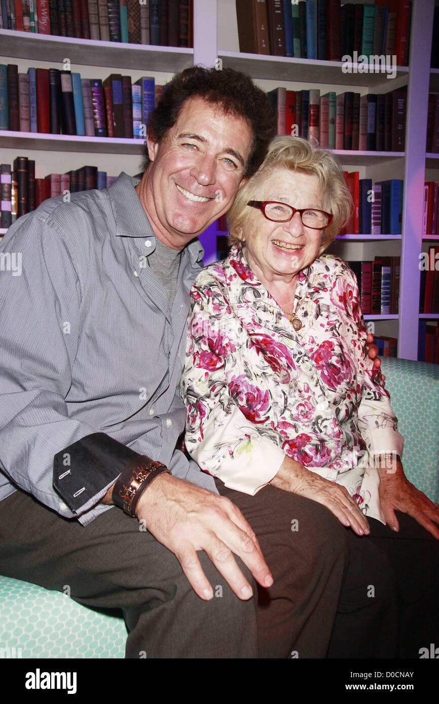 Barry Williams (Greg from The Brady Bunch) and Dr Ruth Westheimer Opening night of the Off-Broadway production of 'Eve Plumb in Stock Photo