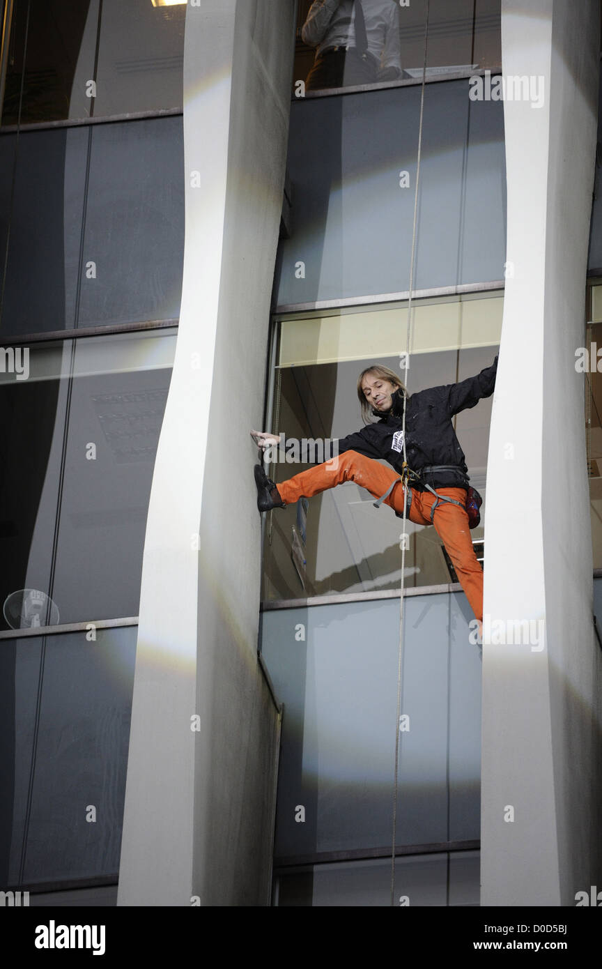 Alain Robert Aka The French Spiderman Climbs The Bollore - 