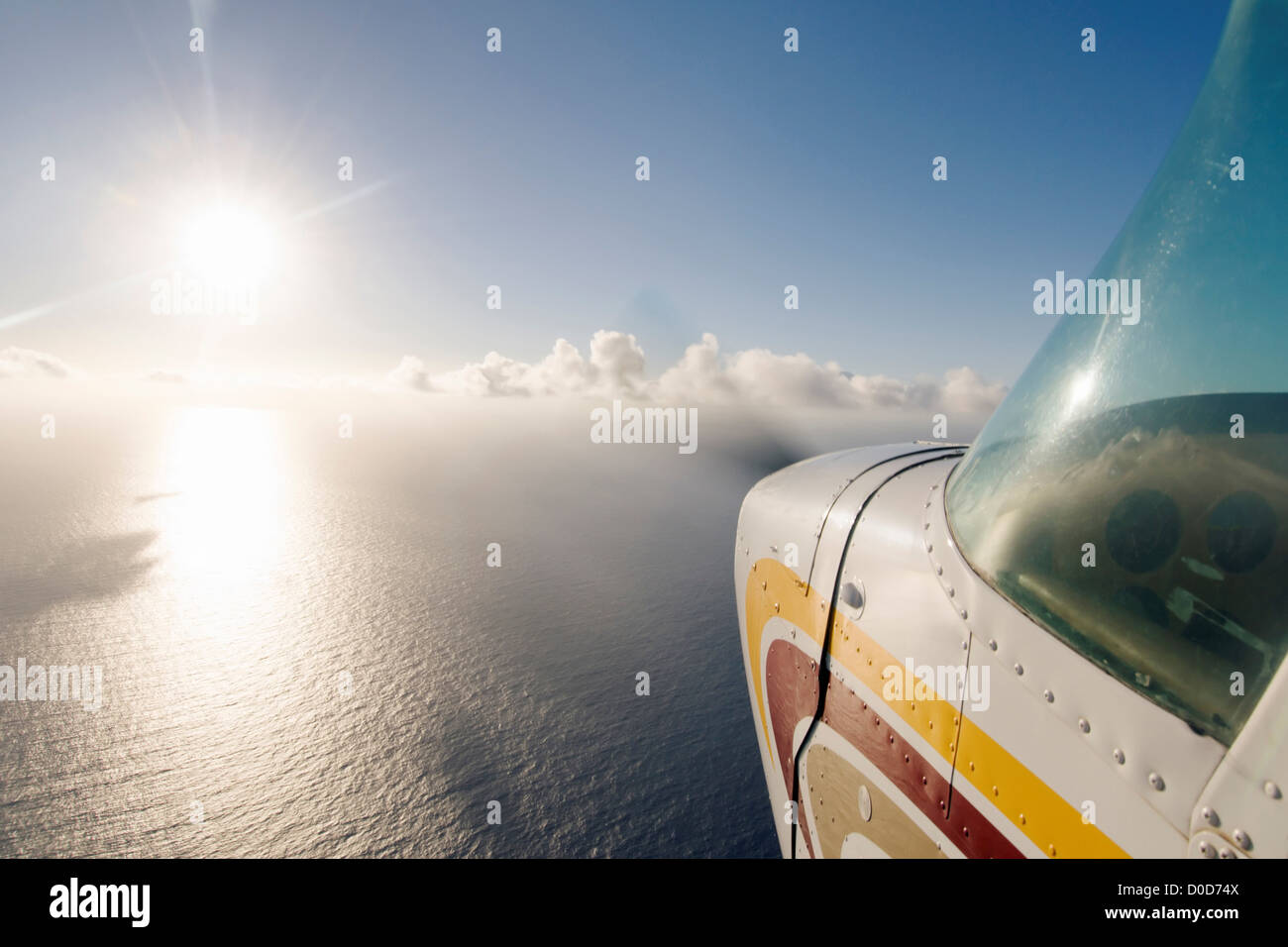 Cessna 172 cockpit hi-res stock photography and images - Alamy
