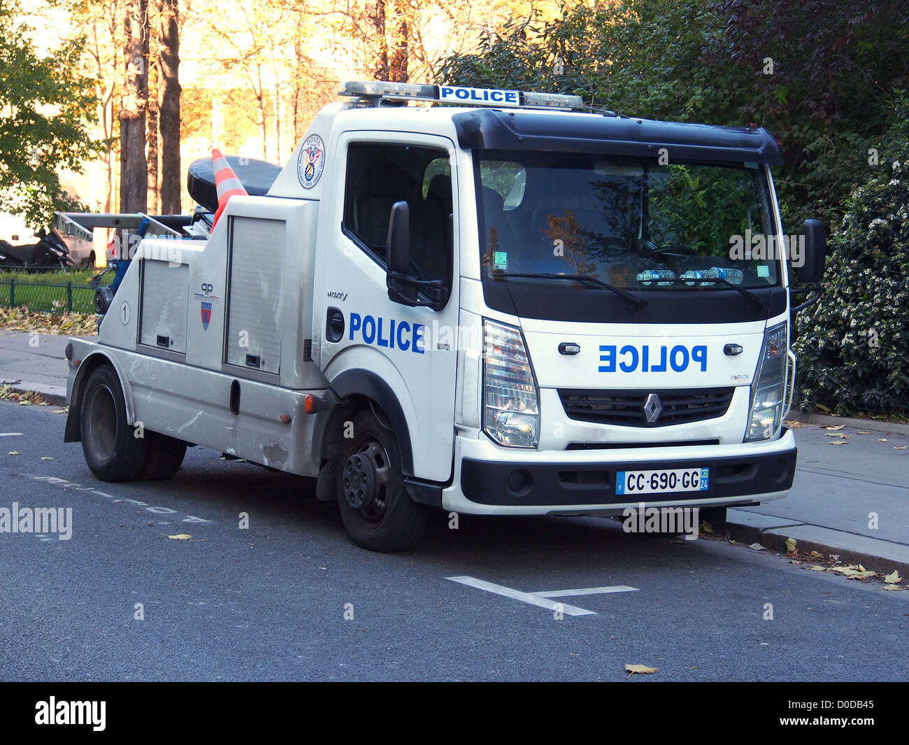 Renault Maxity150dxi DOSTL police Paris Stock Photo