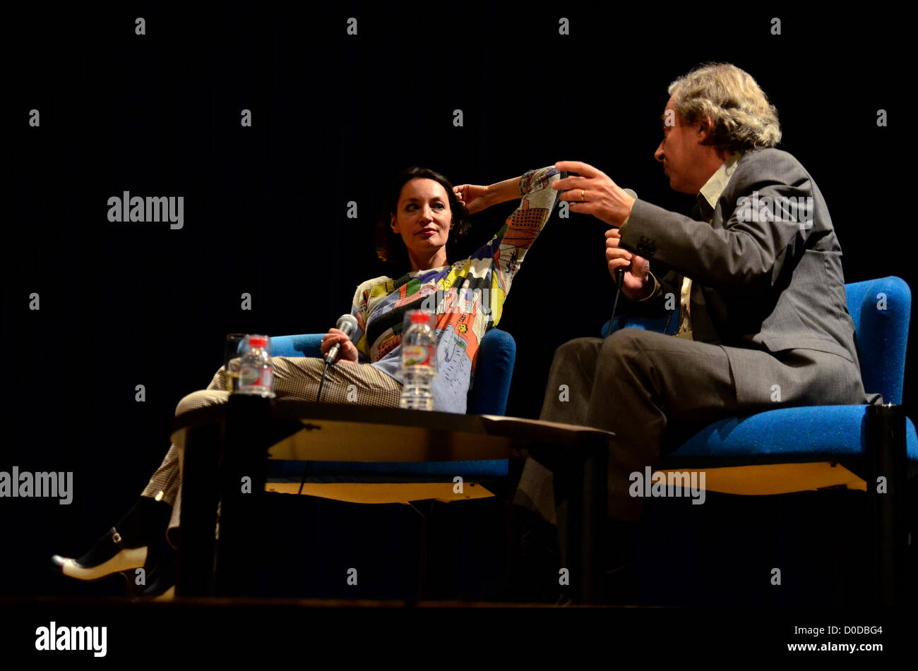 Barcelona, Spain. 22 November 2012. The French independent film muse Jeanne Balibar in a roundtable conversation with a representative of the Cinémathèque de Catalunya during  he Festival L'Alternativa Independent Film in Barcelona on November 22, 2012 in the afternoon at the headquarters of the French Institute of Barcelona. Then projected Jacques Rivette's film, in which she acts, 'Ne pas not Touch la hache' Stock Photo