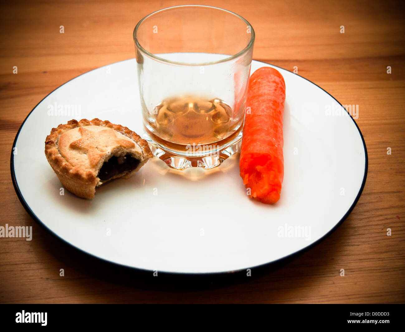 Mince pie Carrot and Alcohol Christmas day morning Stock Photo Alamy