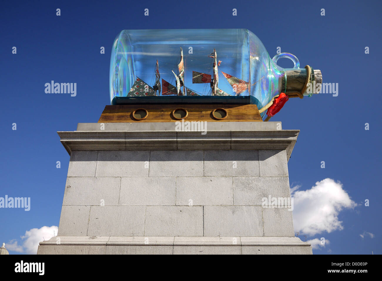 'Nelsons ship in a bottle' by Yinka Shonibare on the forth plinth Trafalgar Square London UK Stock Photo