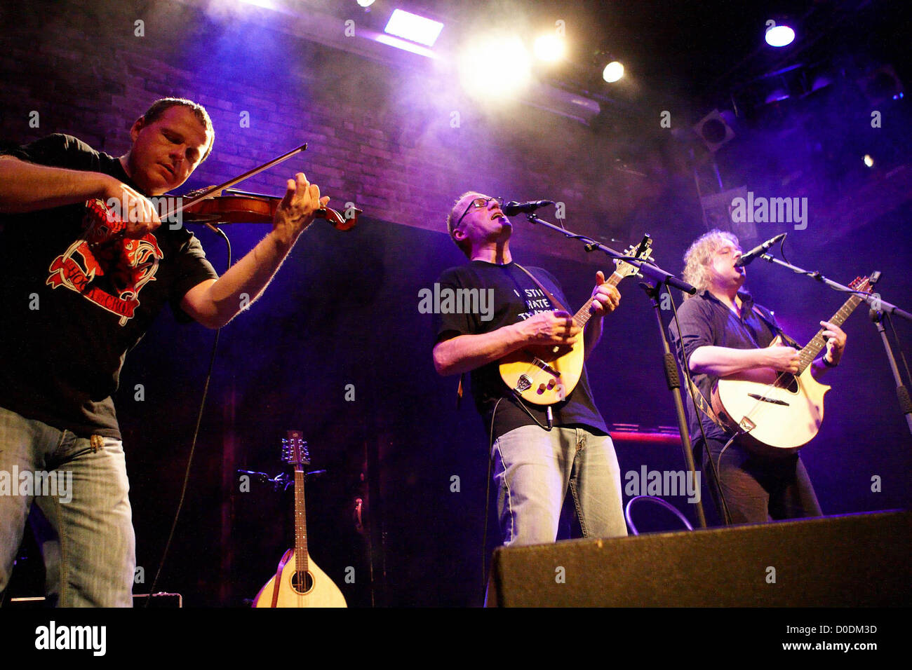Andy Dinan, Adrian Edmondson, Troy Dockley of The Bad Shepherds playing at The Brook Southampton, England Stock Photo