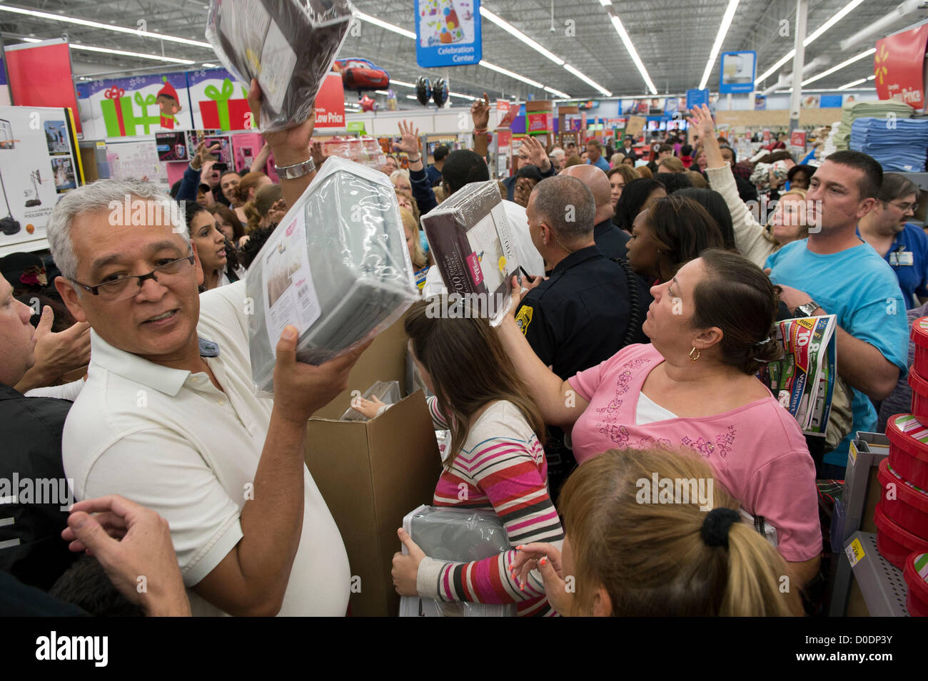 платья макси ажиотаж. ажиотаж цен. платье имитация двойки в цветочек большие размеры. ажиотаж в кинотеатрах. ажиотаж цен.