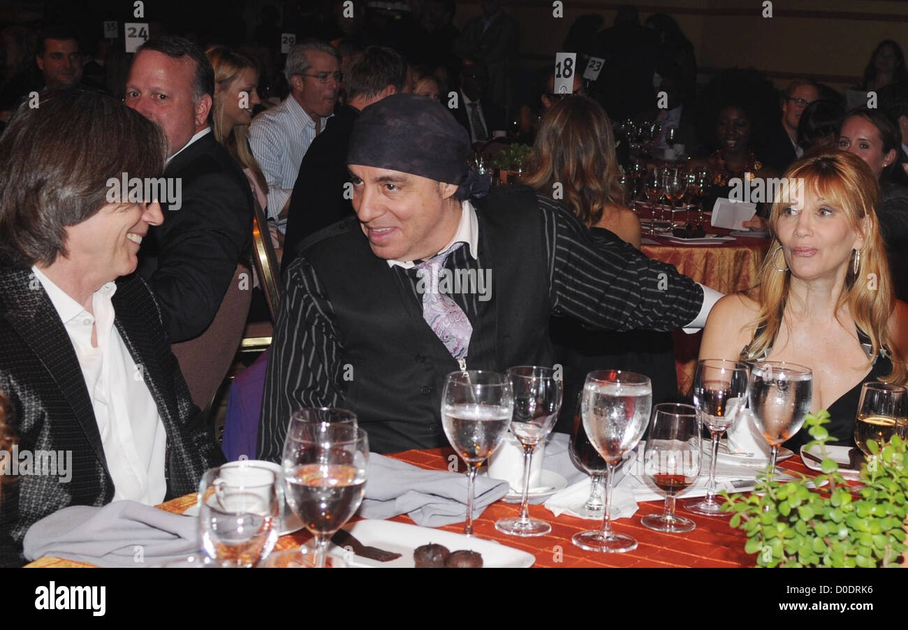 Jackson Browne, Steven Van Zandt and Maureen Van Zandt We Are Family Foundation 8th Annual Celebration Gala at the Hammerstein Stock Photo