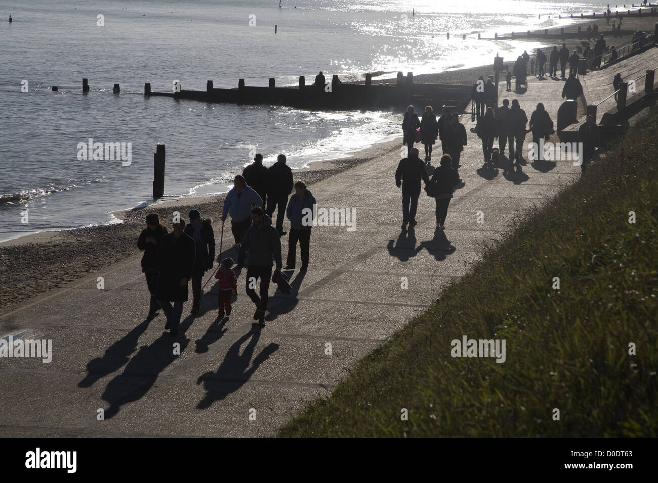 People walking along the promenade hi-res stock photography and images ...