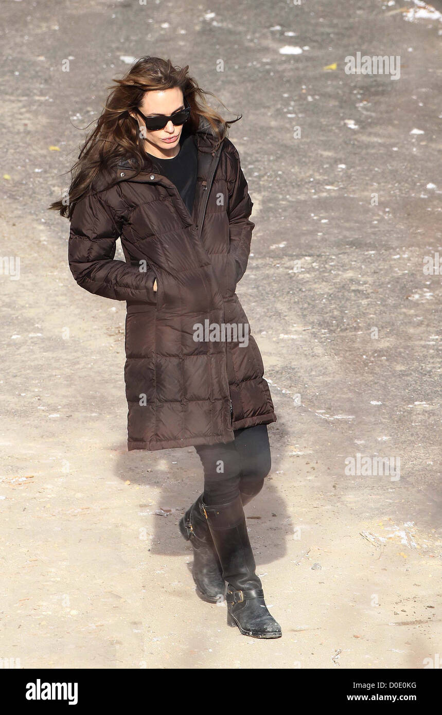 Angelina Jolie on the set of her new movie, United Love Story. The actress  has stepped behind the camera the first time to Stock Photo - Alamy