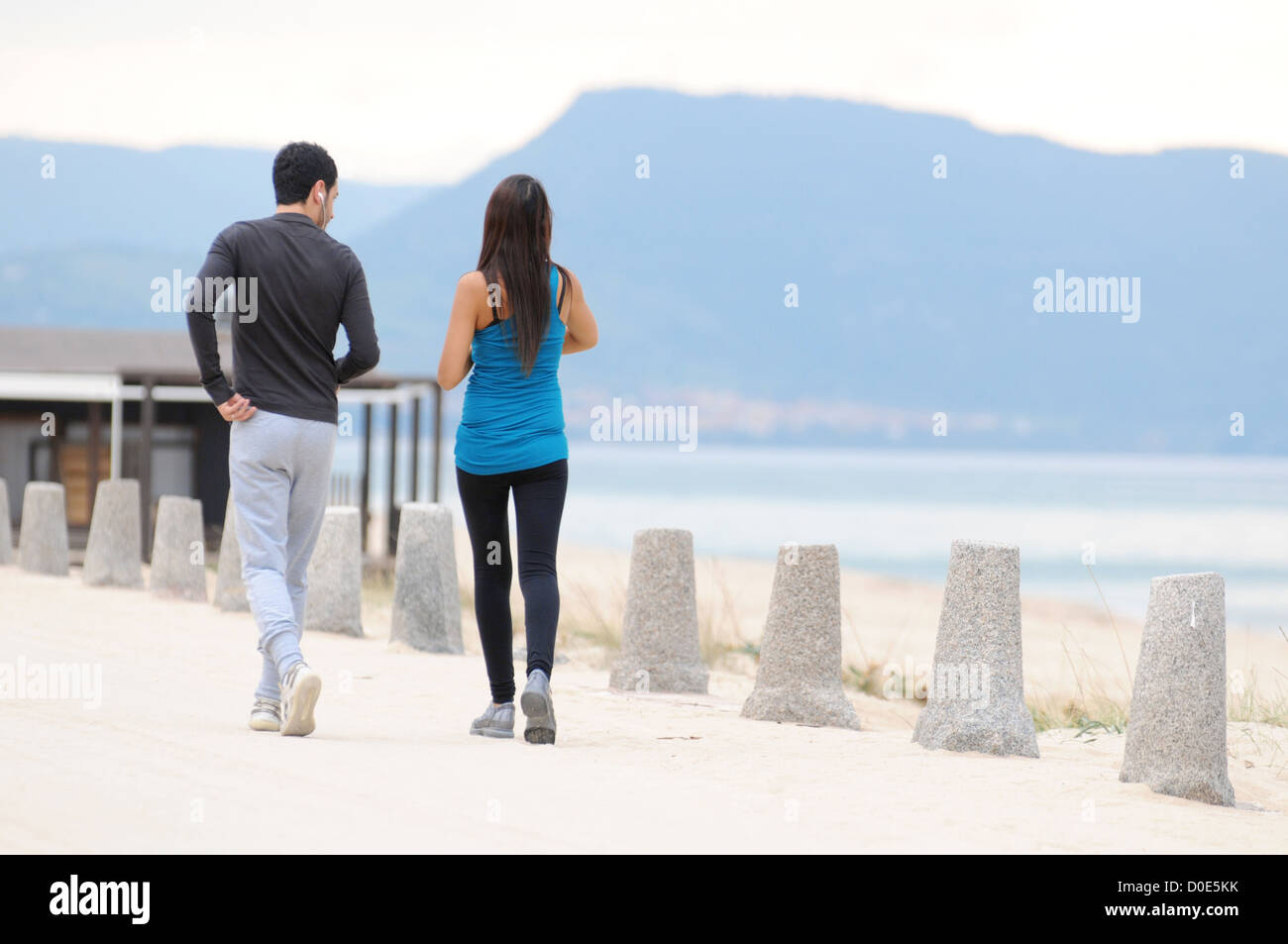 Two people walking away from each other hi-res stock photography and ...