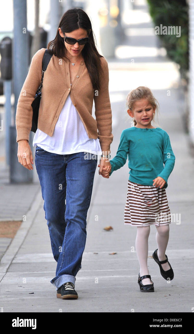 Jennifer Garner and her daughter Violet Affleck out and about in Santa