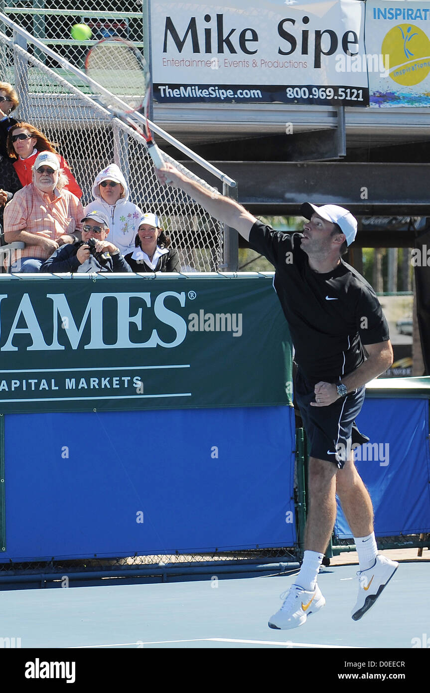 Scott Foley participates in the 2010 Chris Evert / Raymond James Pro-Celebrity Tennis Classic Pro-Am at the Delray Beach Tennis Stock Photo