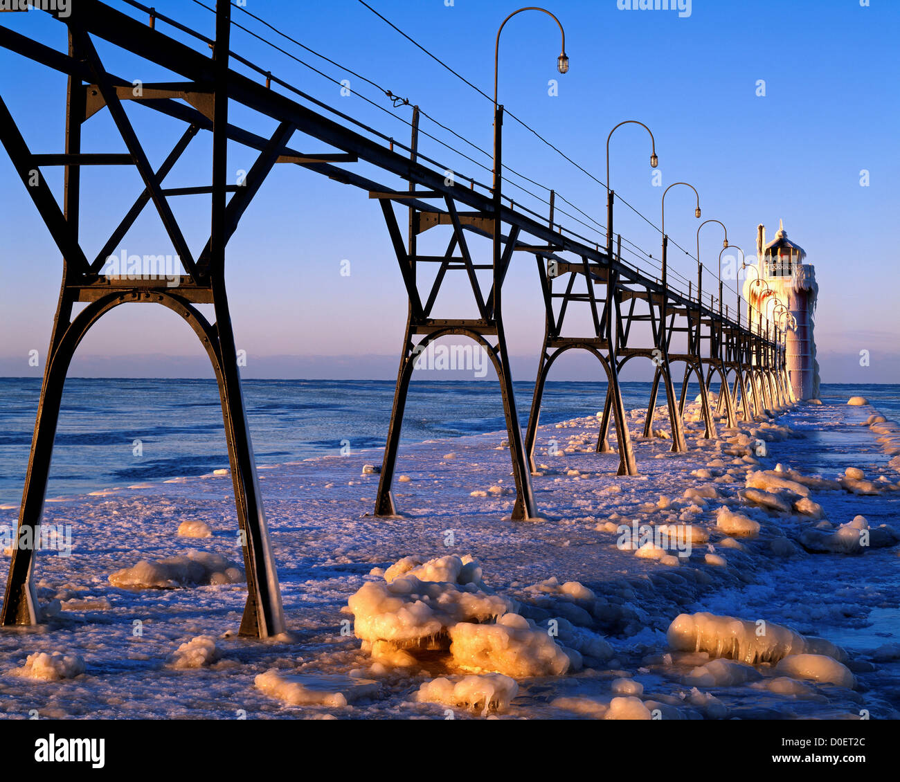 South Haven Lighthouse in Winter Stock Photo Alamy