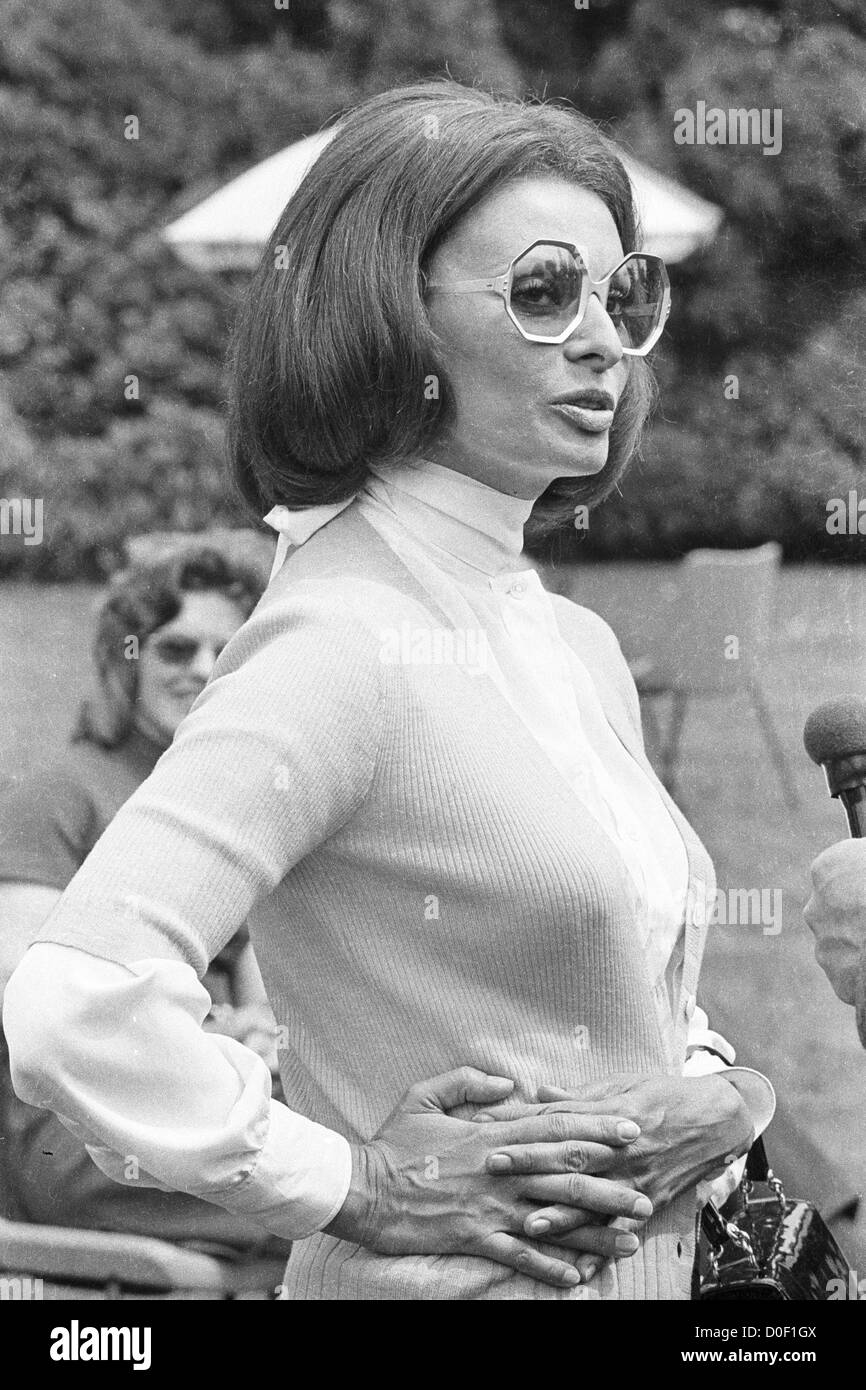 Sophia Loren at Bewdley Safari Park May 17th 1973. Picture by Dave Bagnall. Stock Photo