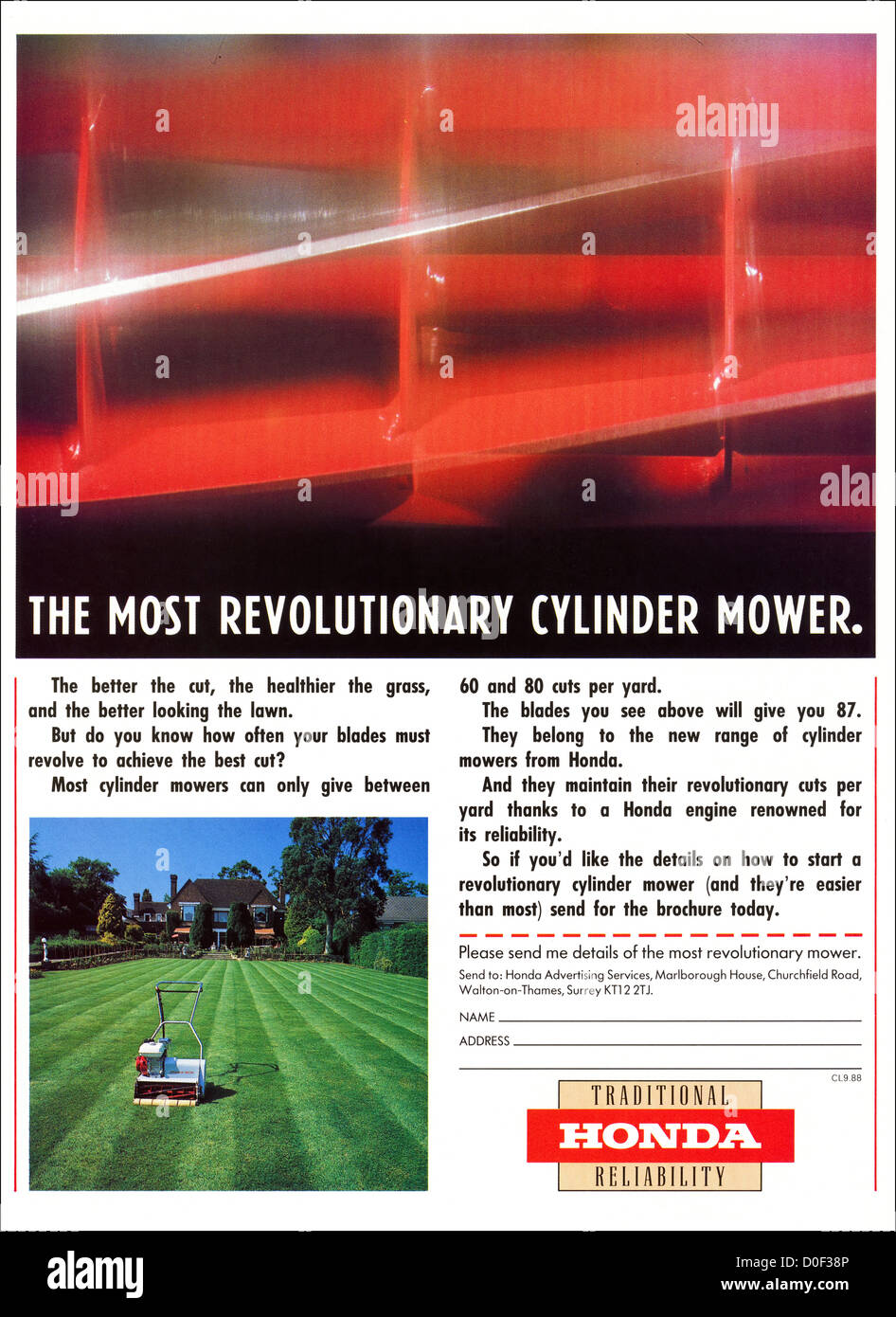 Original 1980s print advertisement from English consumer magazine advertising Honda cylinder lawn mower Stock Photo