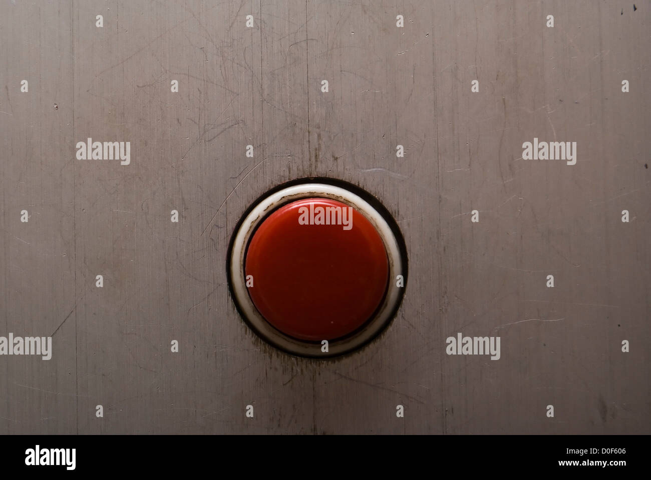 Old red button Stock Photo - Alamy