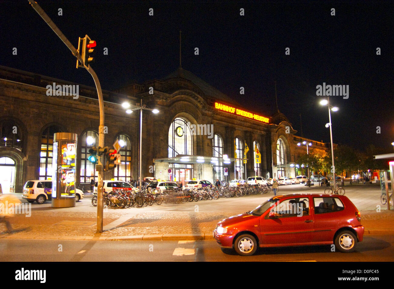 Dresden Neustadt railway station, bahnhof, Sachsen, Saxony, Germany at