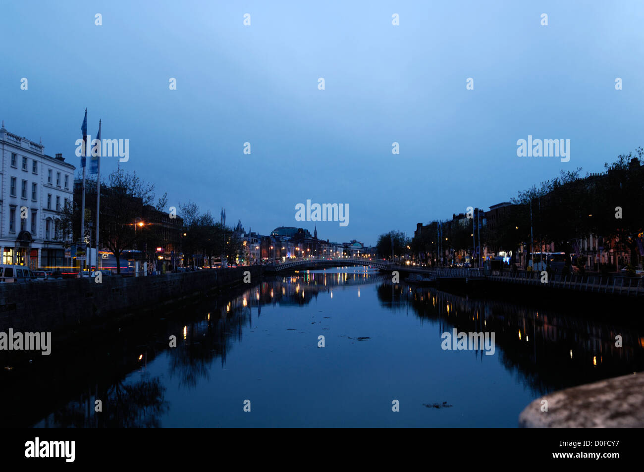 Blue sky dublin hi-res stock photography and images - Alamy