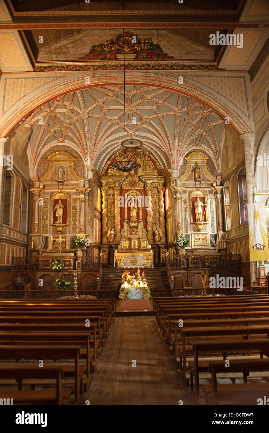 Arquitectura religiosa en francia hi-res stock photography and images ...