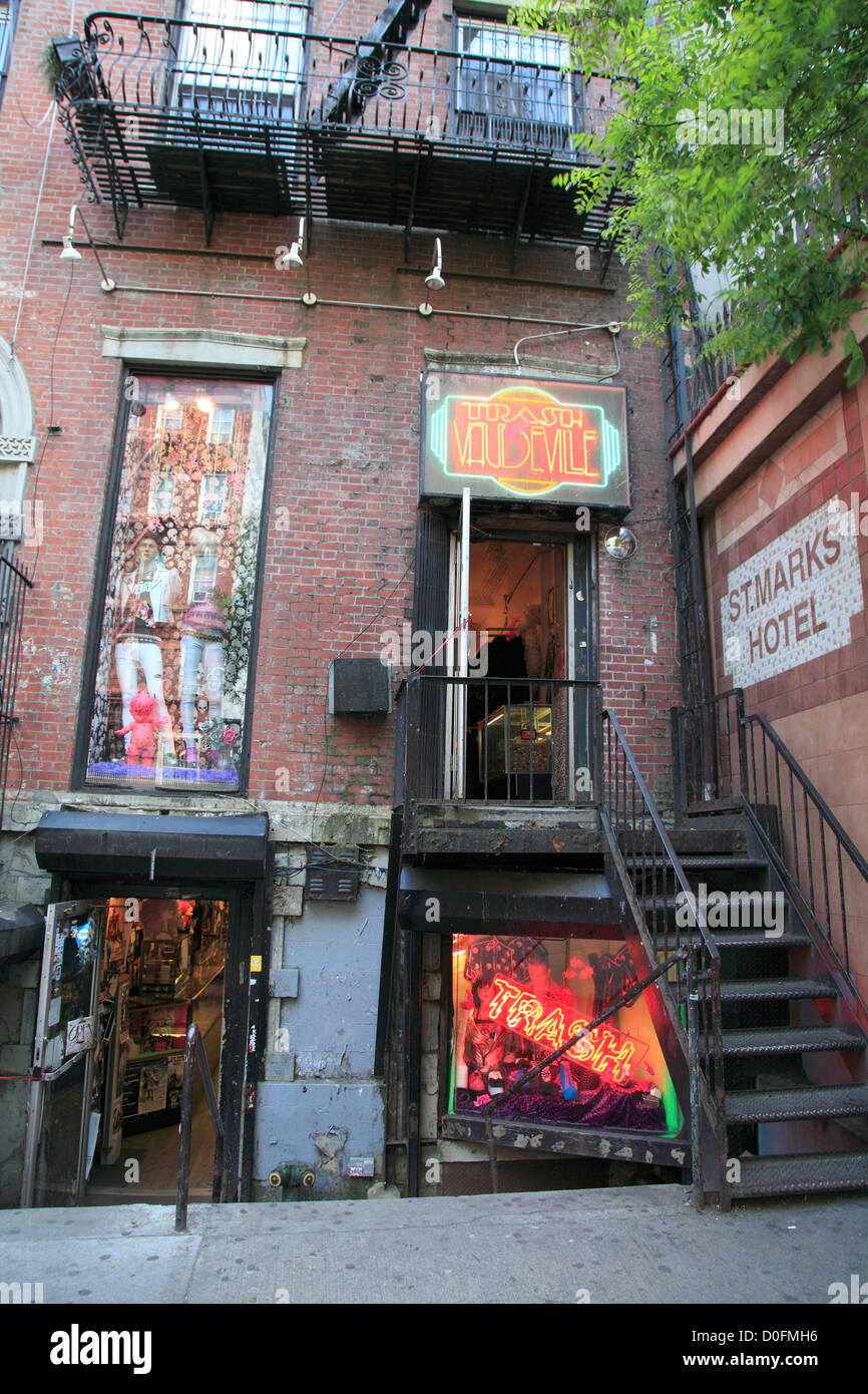 Trash & Vaudeville, St. Marks Place, Greenwich Village, East Village, Manhattan, New York City, USA Stock Photo