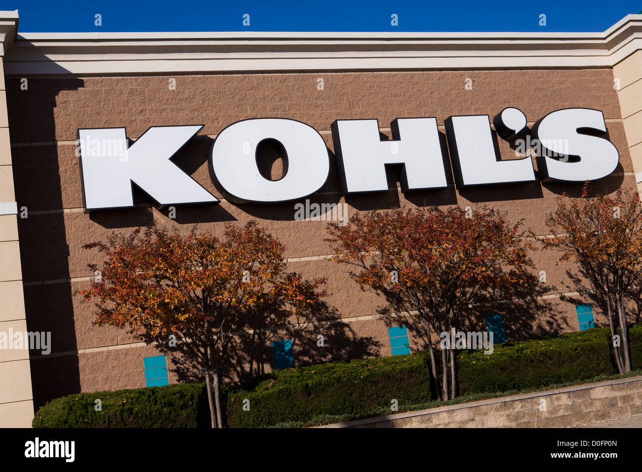 Kohl e hi-res stock photography and images - Alamy