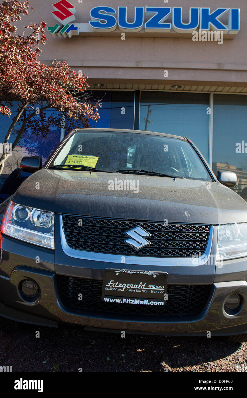 A Suzuki car dealership in the United States Stock Photo Alamy