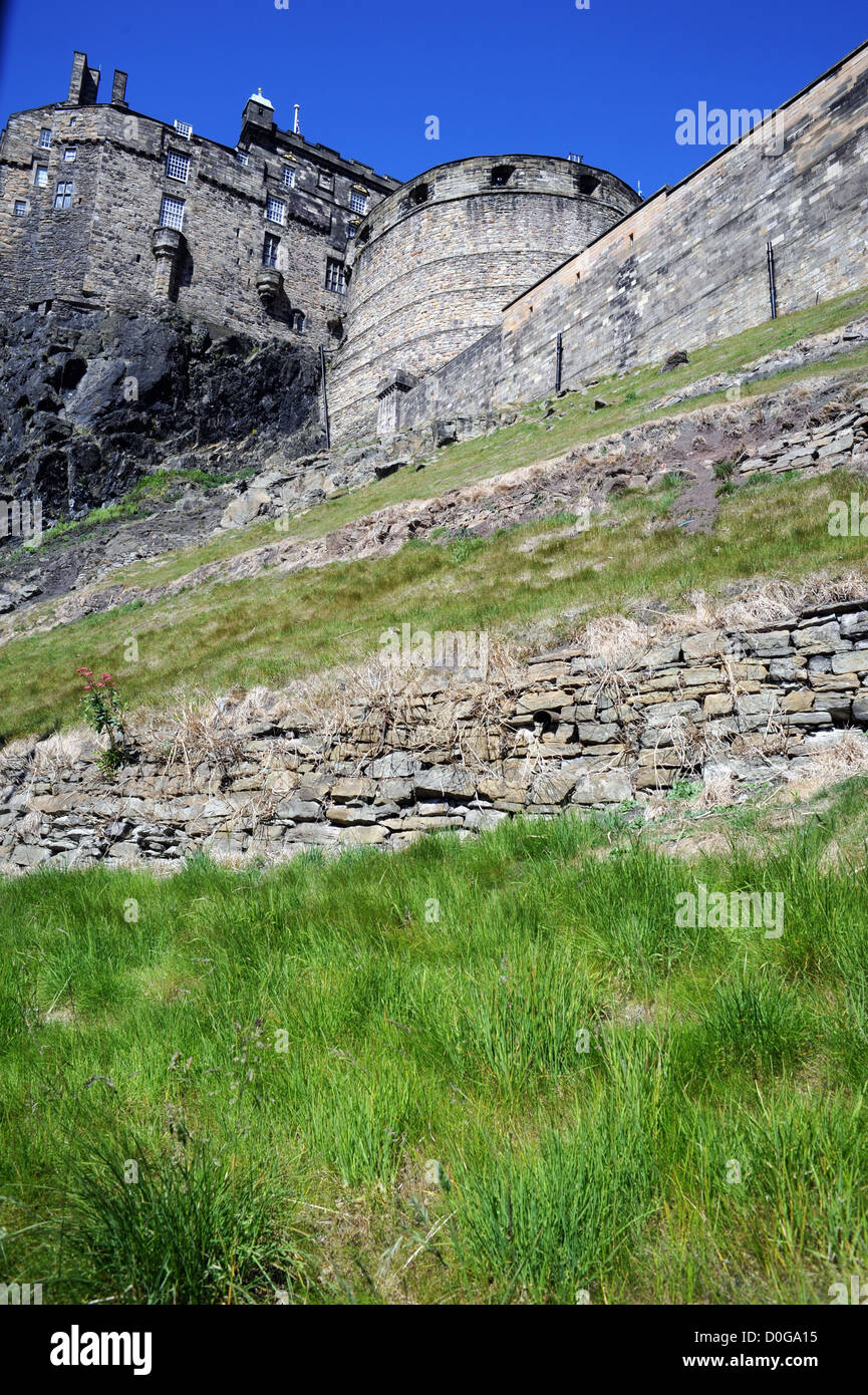 Edinburgh Castle and Castle Rock, Edinburgh Stock Photo - Alamy