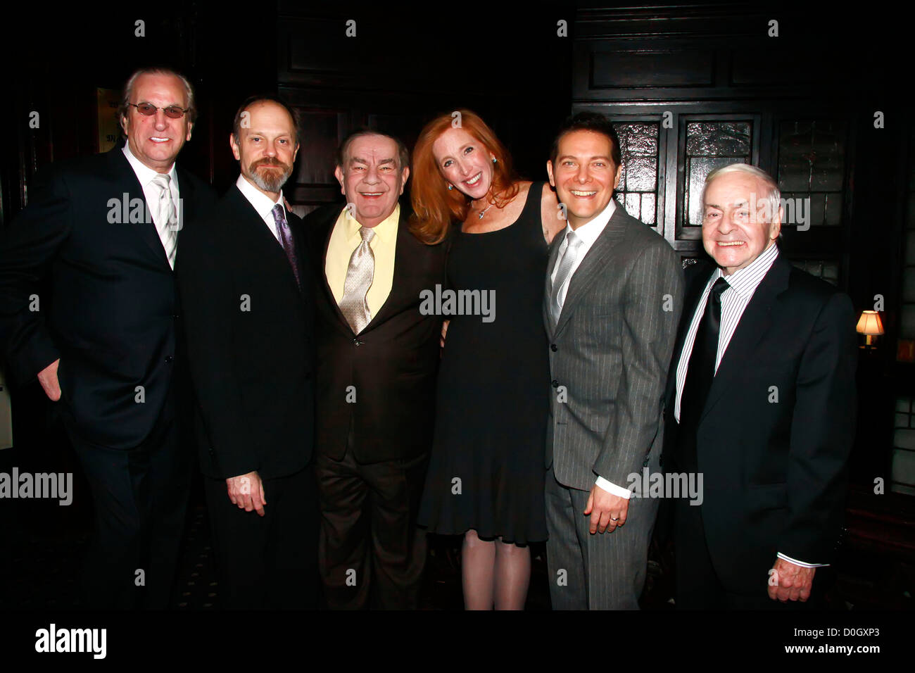 Danny Aiello David Hyde Pierce Freddie Roman Marti Muller Michael Feinsetin and Irving Welzer The Friars Club hors Stock Photo