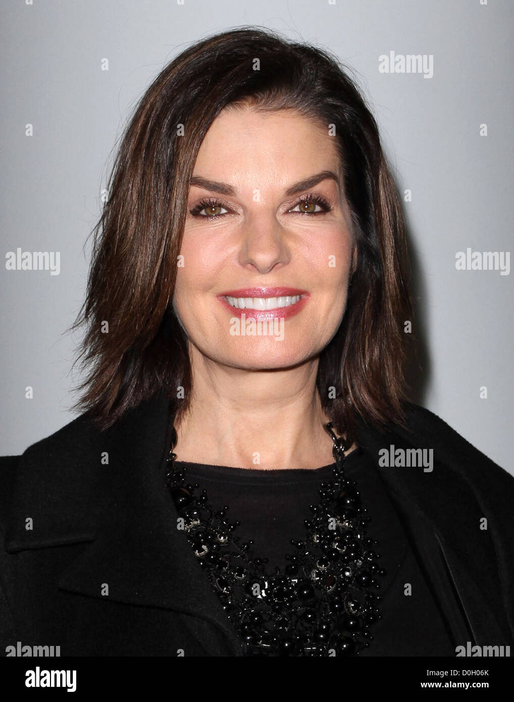 Sela ward hot