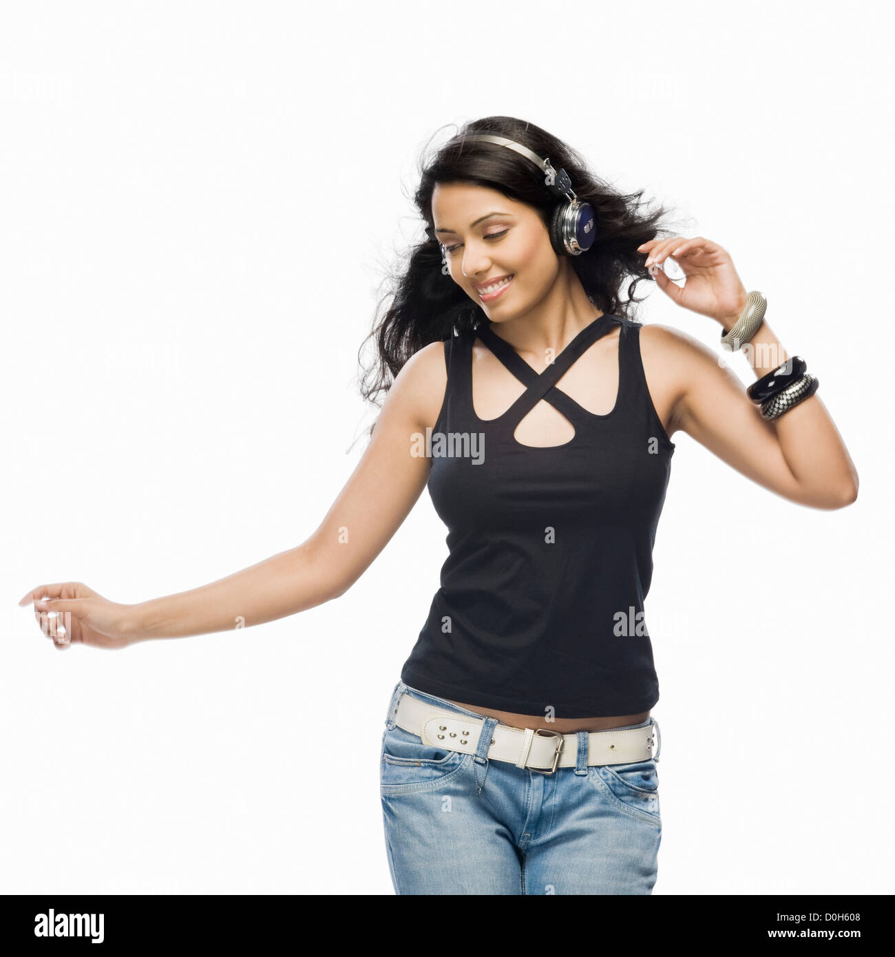 Gorgeous black young woman dancing hi-res stock photography and images ...