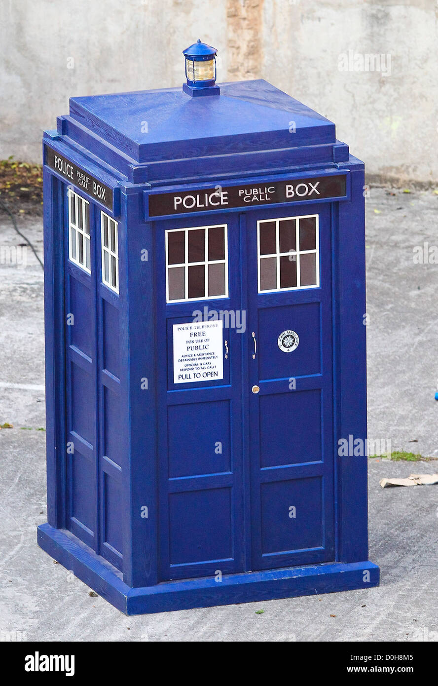 The Tardis 'Doctor Who' filming on location in the south west of the country. England - 21.09.10 Stock Photo