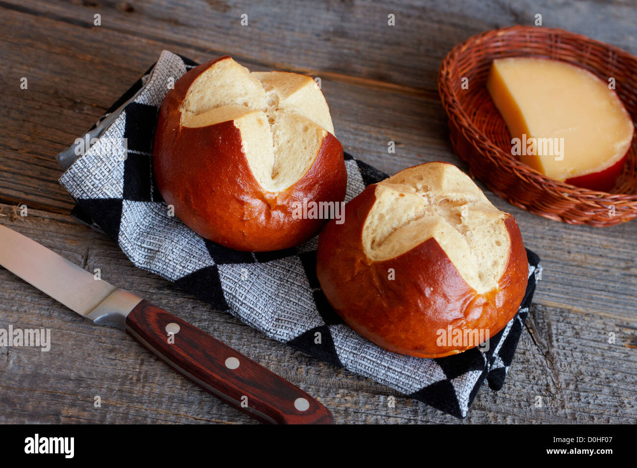 German buns the same type of bread as traditional pretzel (Bretzel