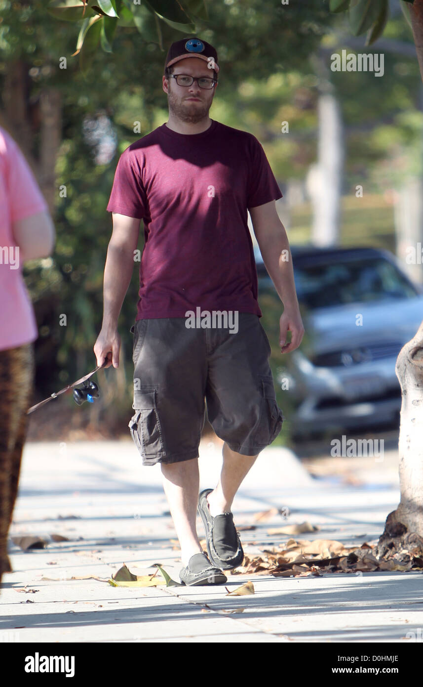 Seth Rogen takes his dog for a walk in West Hollywood Los Angeles, California - 18.09.10 Stock Photo