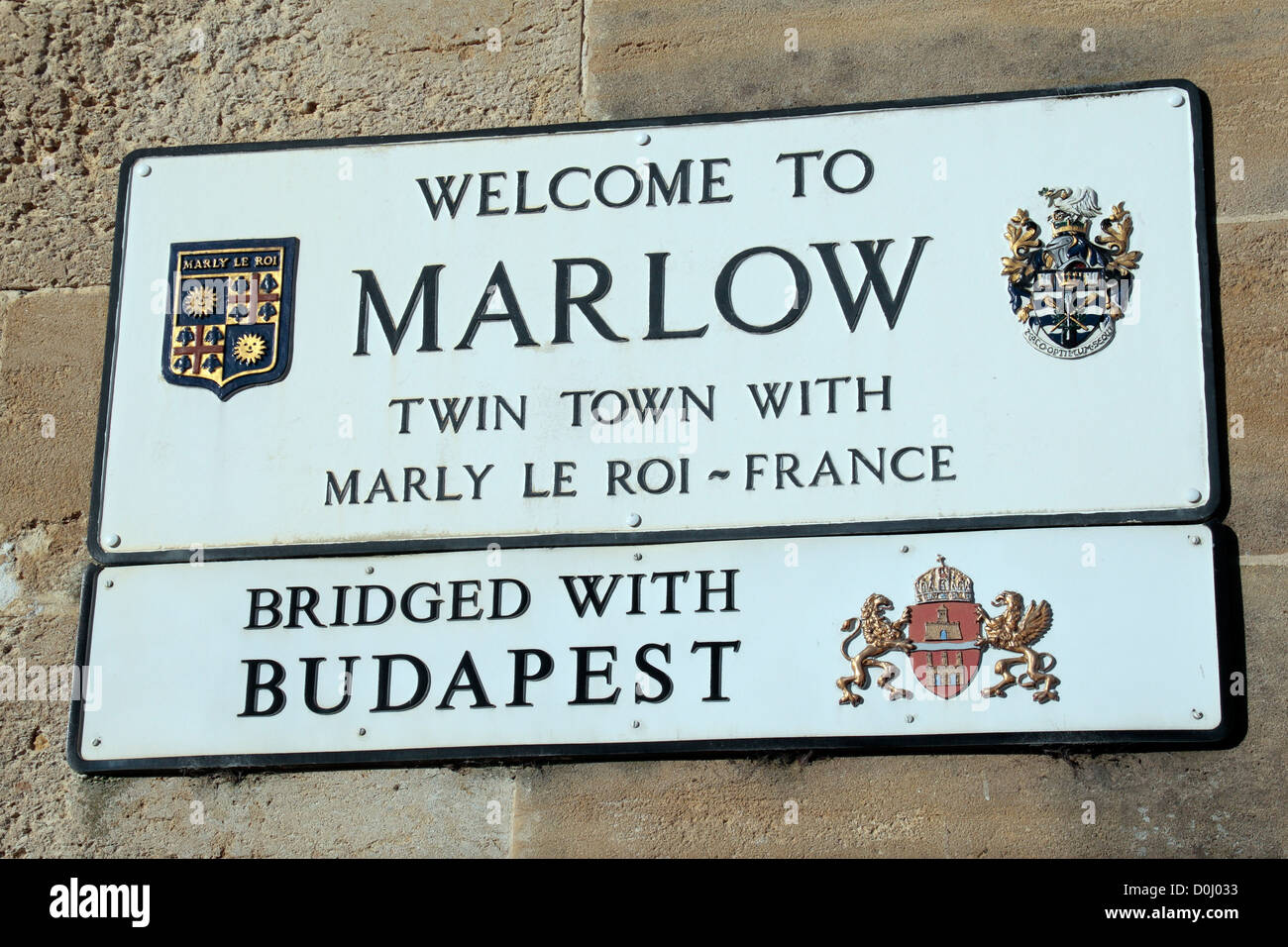 The 'Welcome to Marlow' sign on Marlow Bridge (twinned with Budapest) in Marlow, Buckinghamshire, UK. Stock Photo