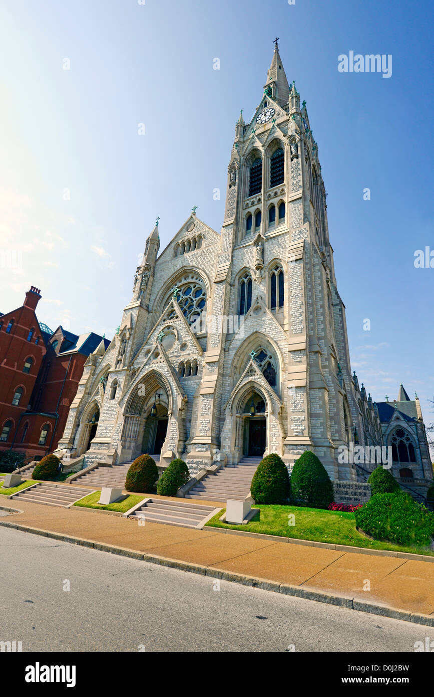 Saint Louis University St. Francis Xavier College Church T-Shirt