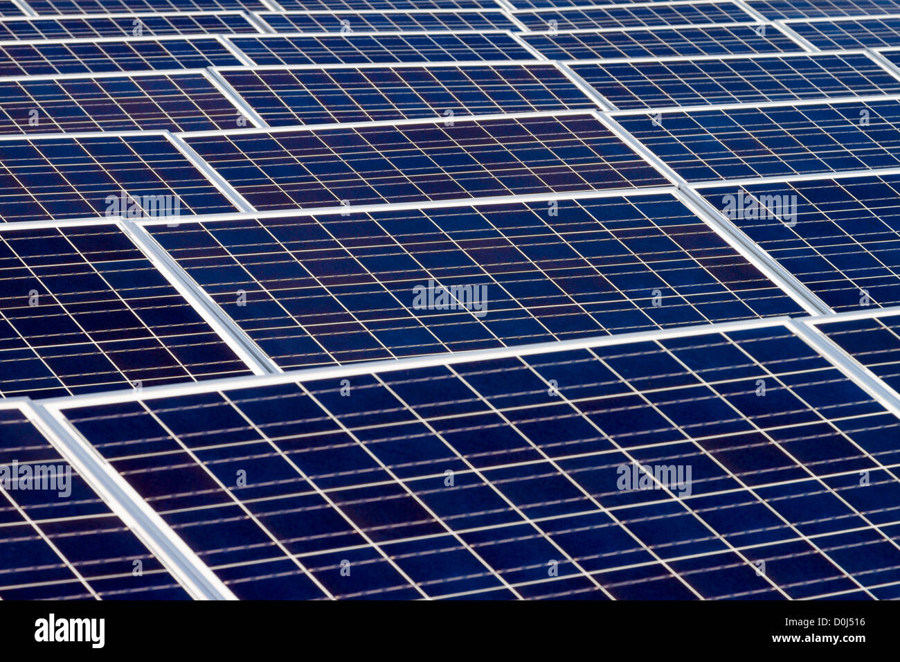 Solar panels hi-res stock photography and images - Alamy