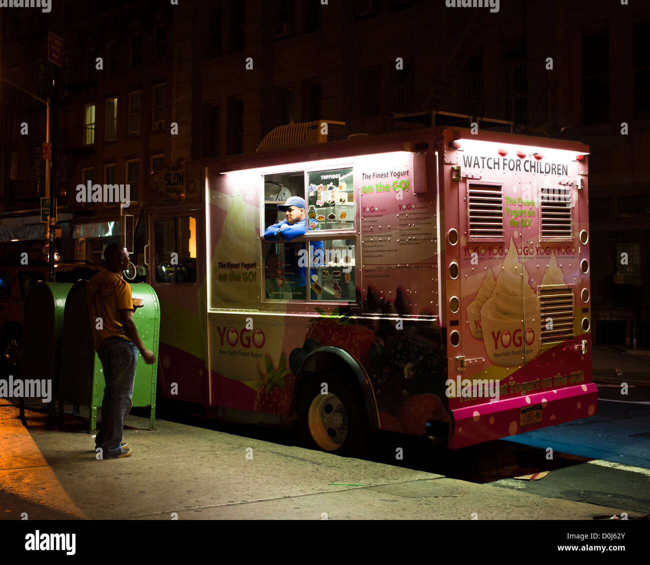 Slow night for fast food, New York Stock Photo Alamy
