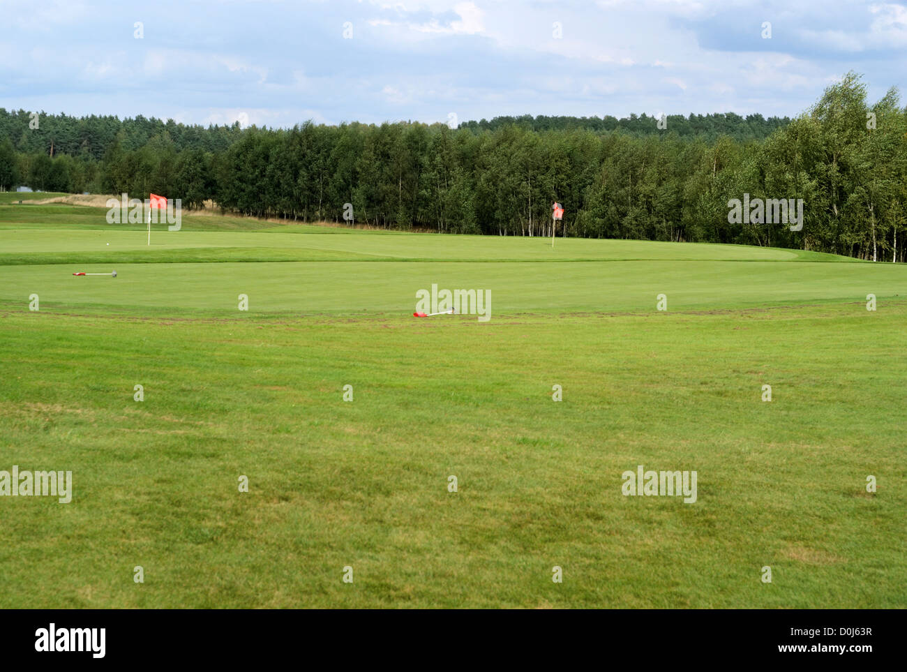 Golf course red flags hires stock photography and images Alamy