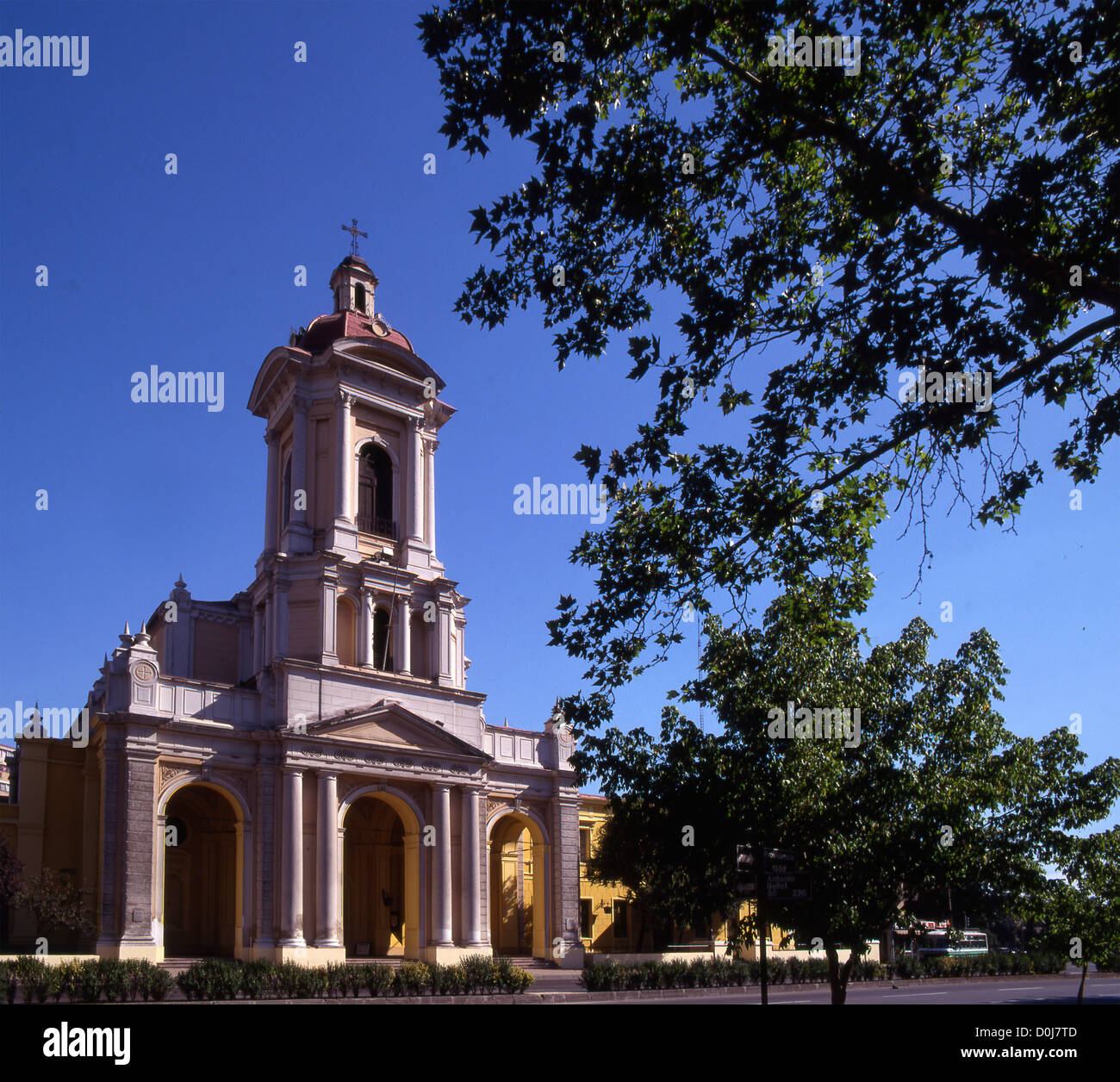 Chile, Santiago, Parroquia Divina Providencia Stock Photo - Alamy Chile, Santiago, Parroquia Divina Providencia Stock Photo - Alamy