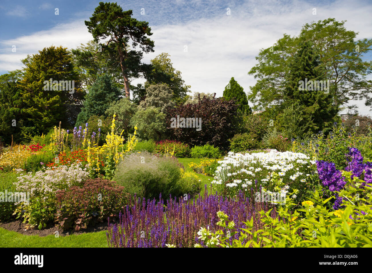The stunning flowerbeds in Waterperry Gardens. Stock Photo