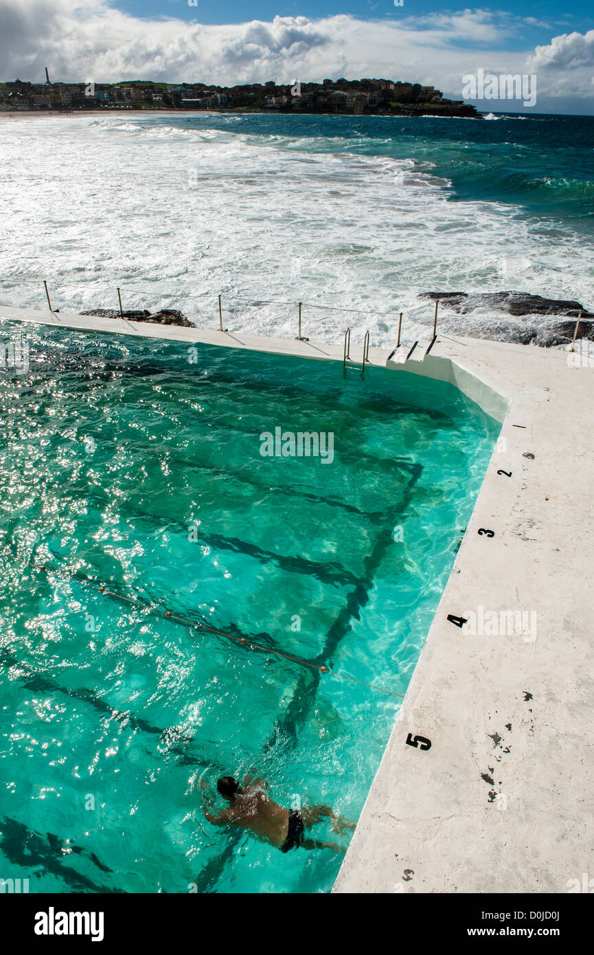 The Bondi Icebergs Winter Swimming Club. Founded in 1929 and very famous  sea water swimming pool Stock Photo - Alamy