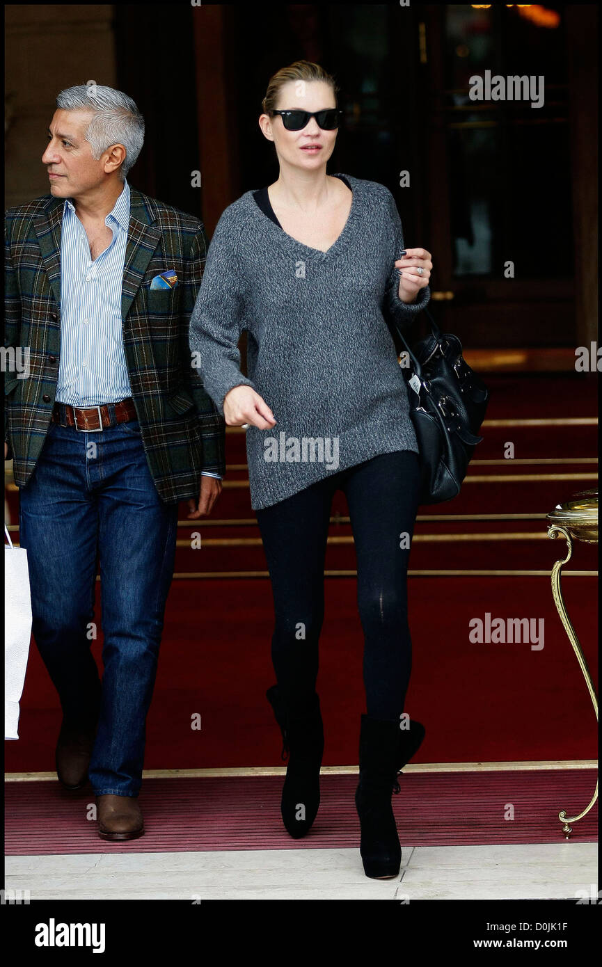 Kate Moss leaving the The Ritz Plaza Hotel on her way to a photoshoot ...