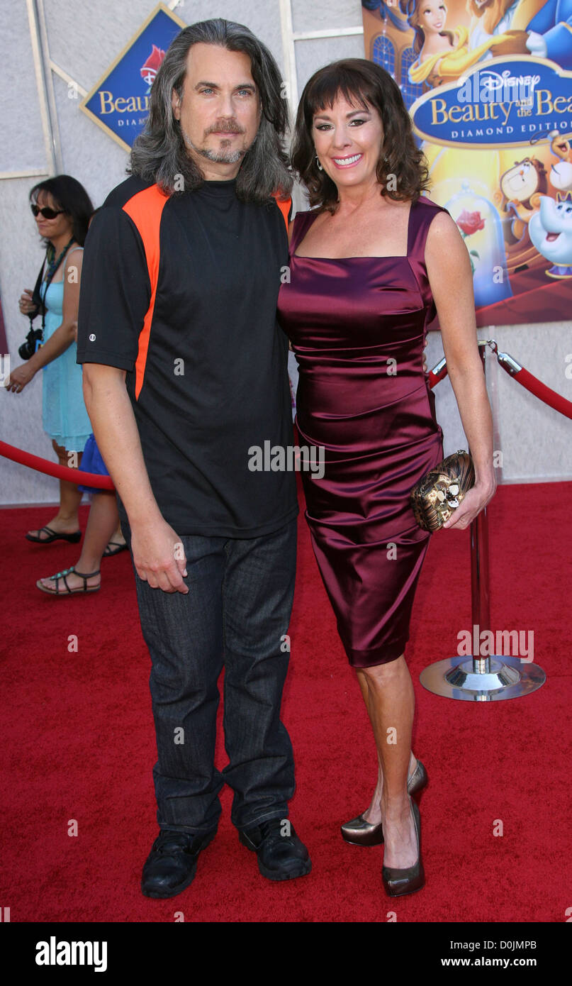 Robby Benson voice of Beast and Paige OHara voice of Belle A Sing-A Long  Premiere of Beauty and the Beast Diamond Edition Stock Photo - Alamy