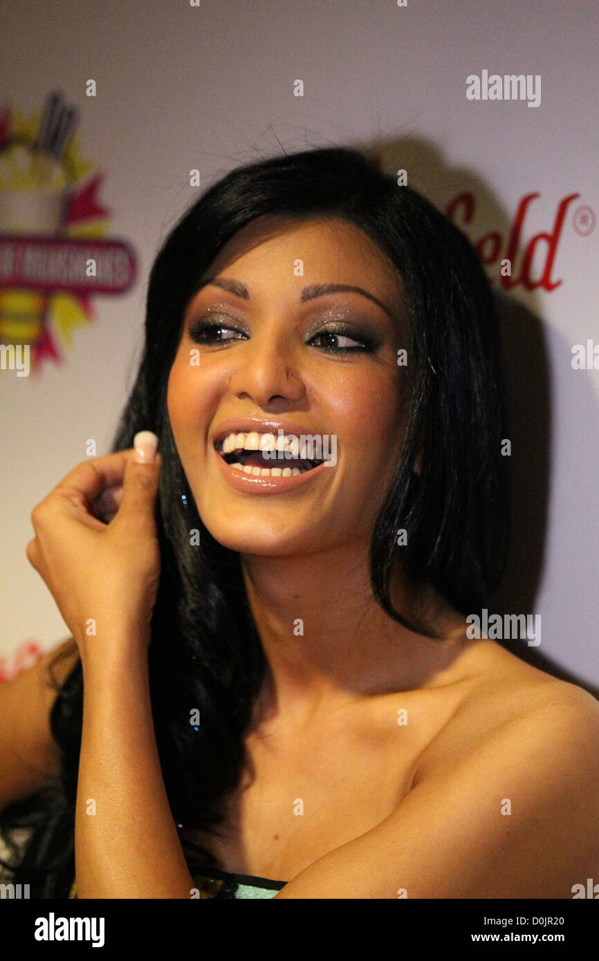 Koena Mitra Nude Photos 59 Koena Mitra Nude Photos 61