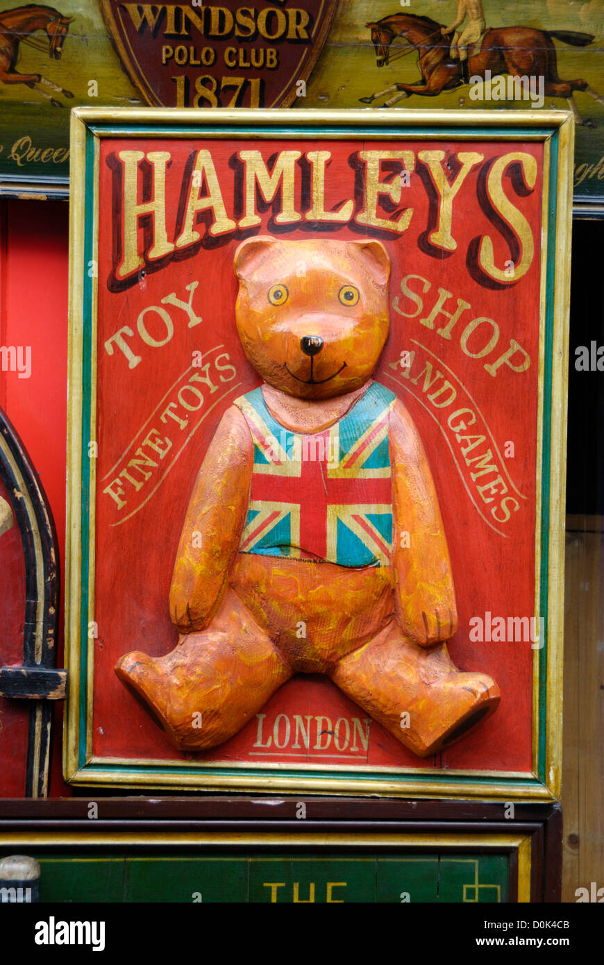 Hamleys bear hi-res stock photography and images - Alamy