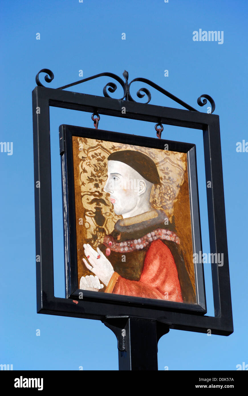 Pub sign showing a medieval king outside the Monarch pub. Stock Photo