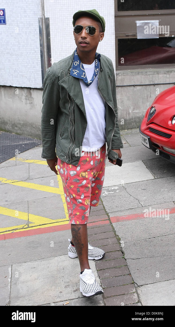 Pharrell Williams outside the ITV studios London, England - 19.08.10 Stock Photo