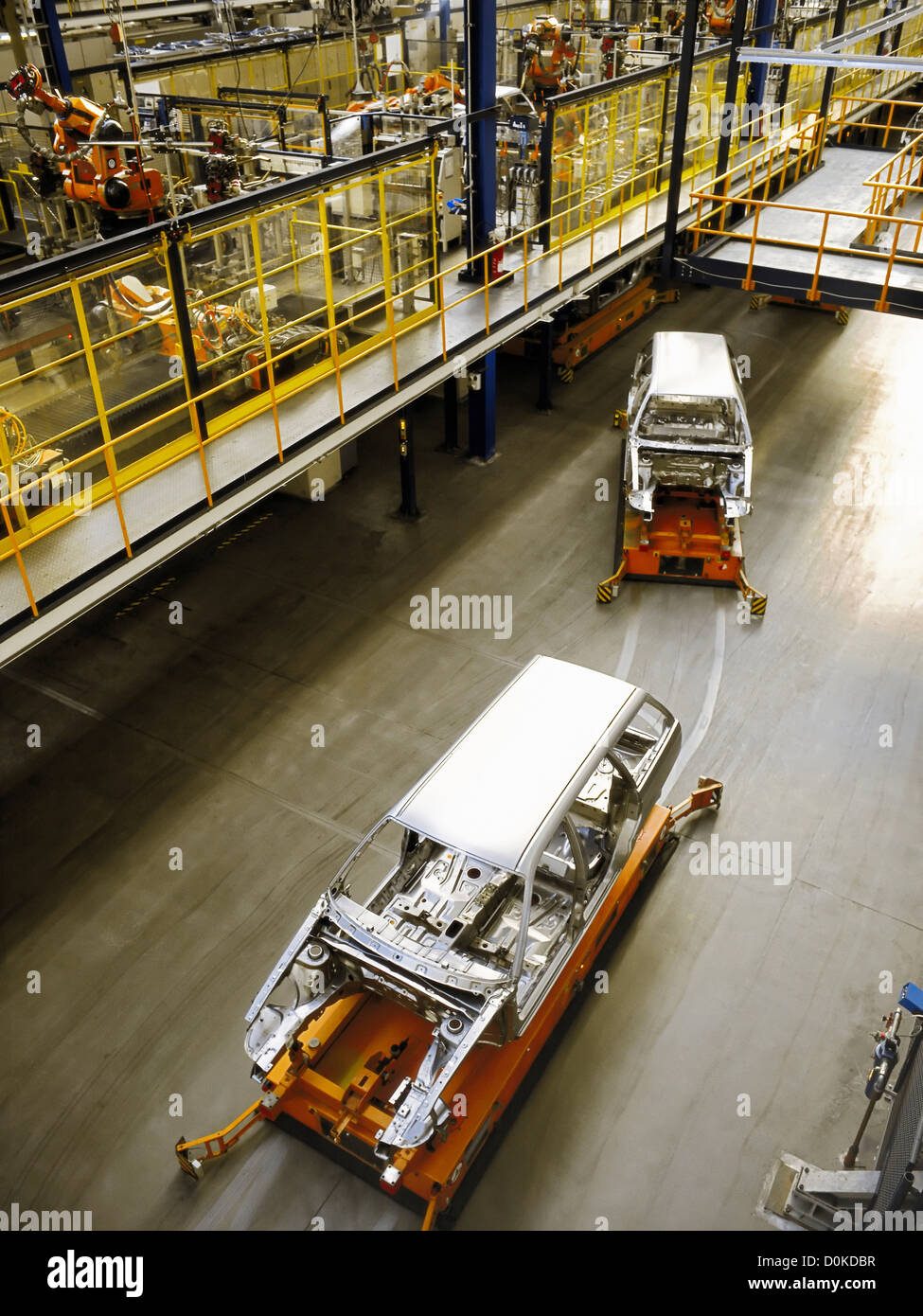 Depois Estacionar Carro Vermelho Lugar Estacionamento Automated Guided  Vehicle Agv fotos, imagens de © chesky_w #180128350