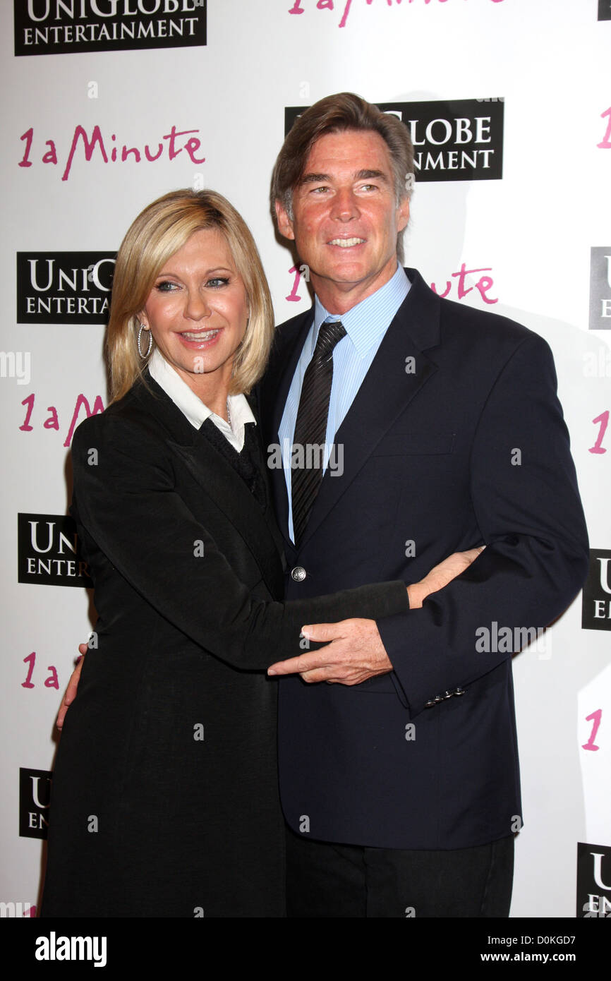 Olivia Newton-John with her husband John Easterling 1 a Minute event at Woodbury University Los Angeles, California - 06.10.10 Stock Photo