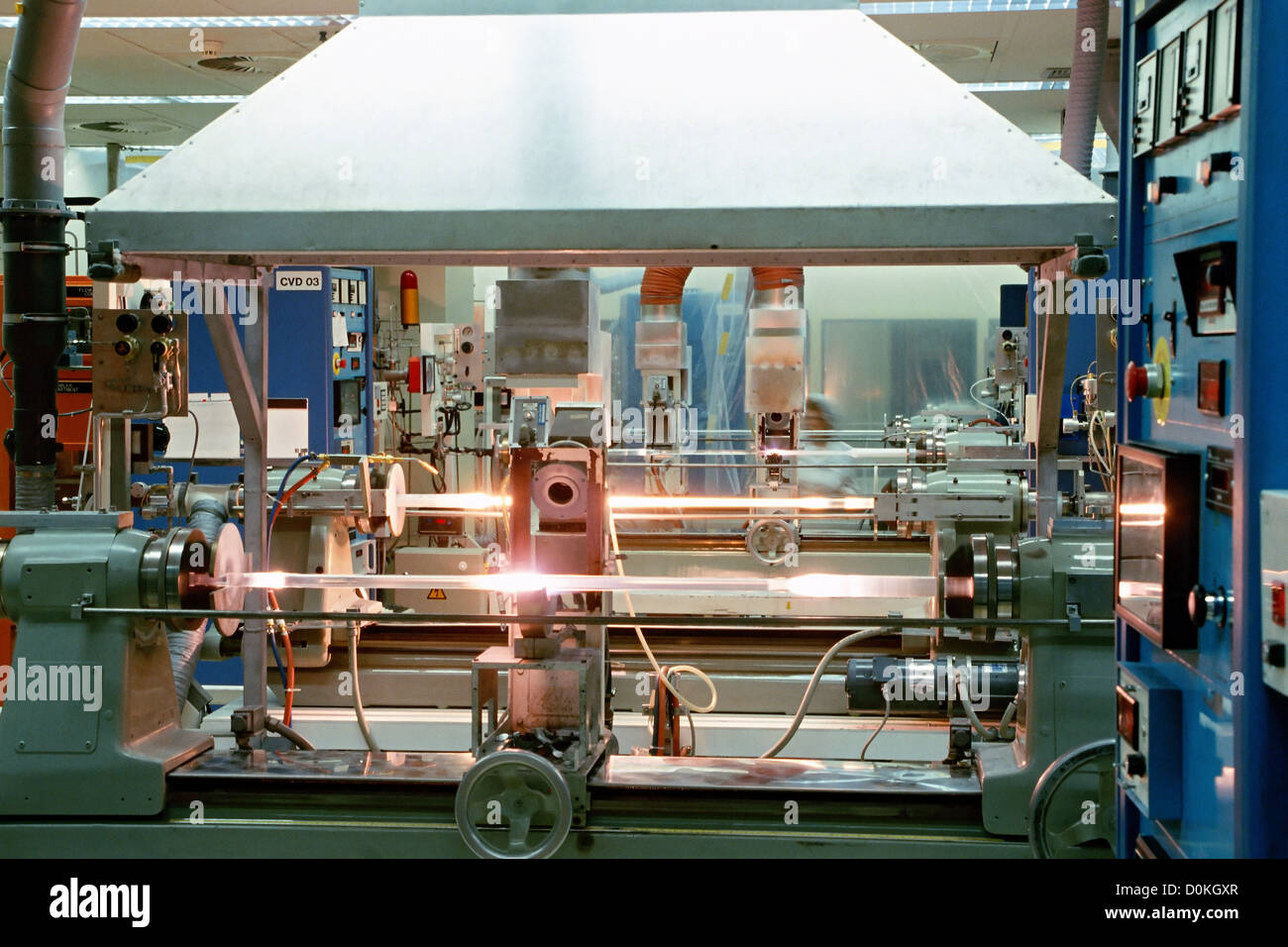 Quartz fibers hires stock photography and images Alamy