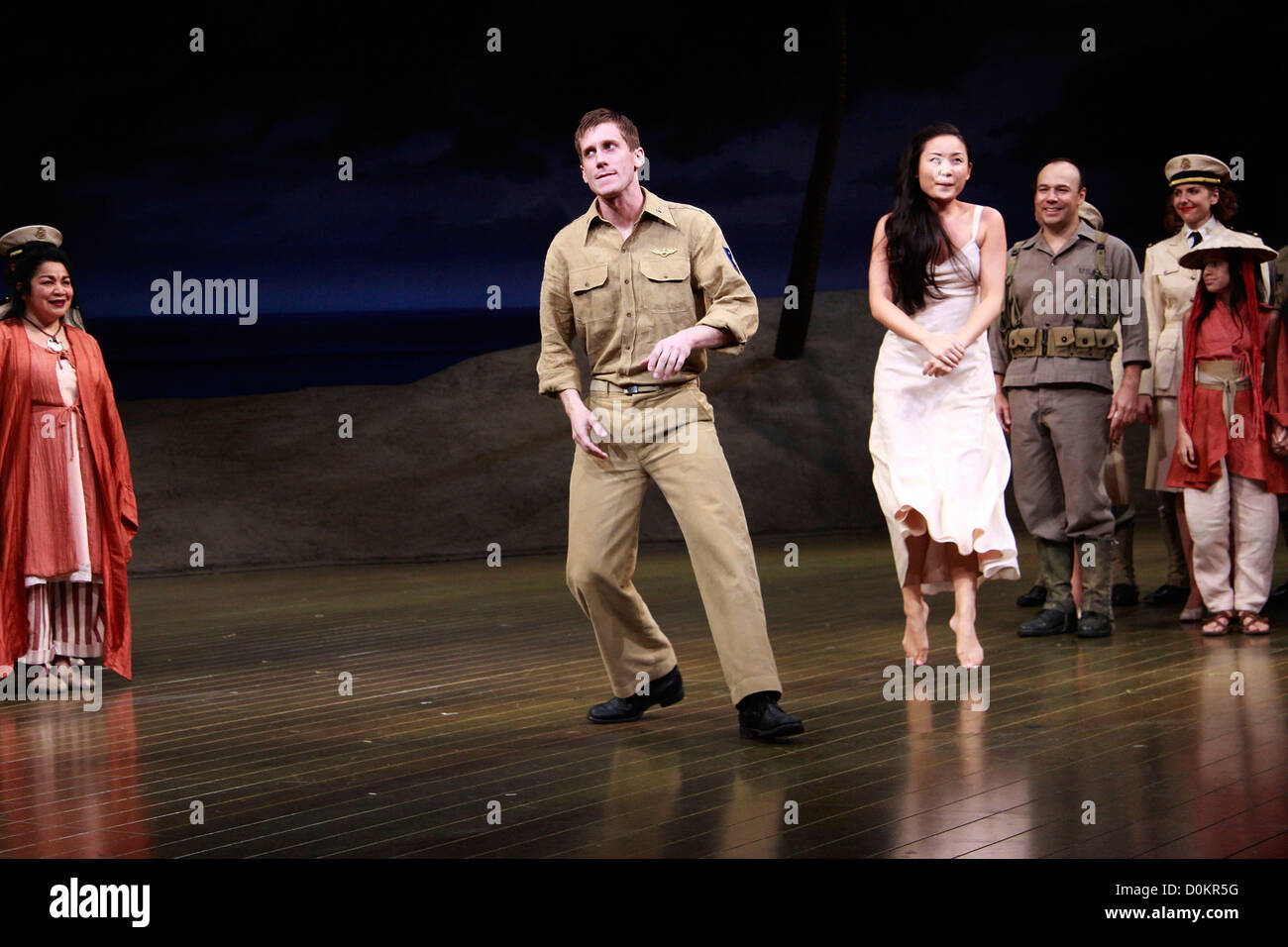 Loretta Ables Sayre, Andrew Samonsky, Li Jun Li, Danny Burstein and cast Closing night of the Lincoln Center Theater production Stock Photo